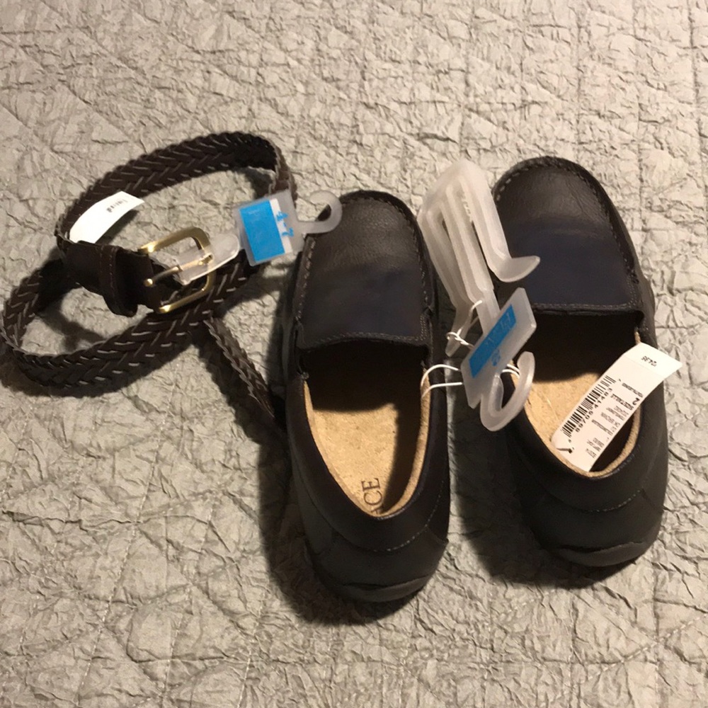Belt and Shoes size 2 for kids. NEVER wear. Brown
